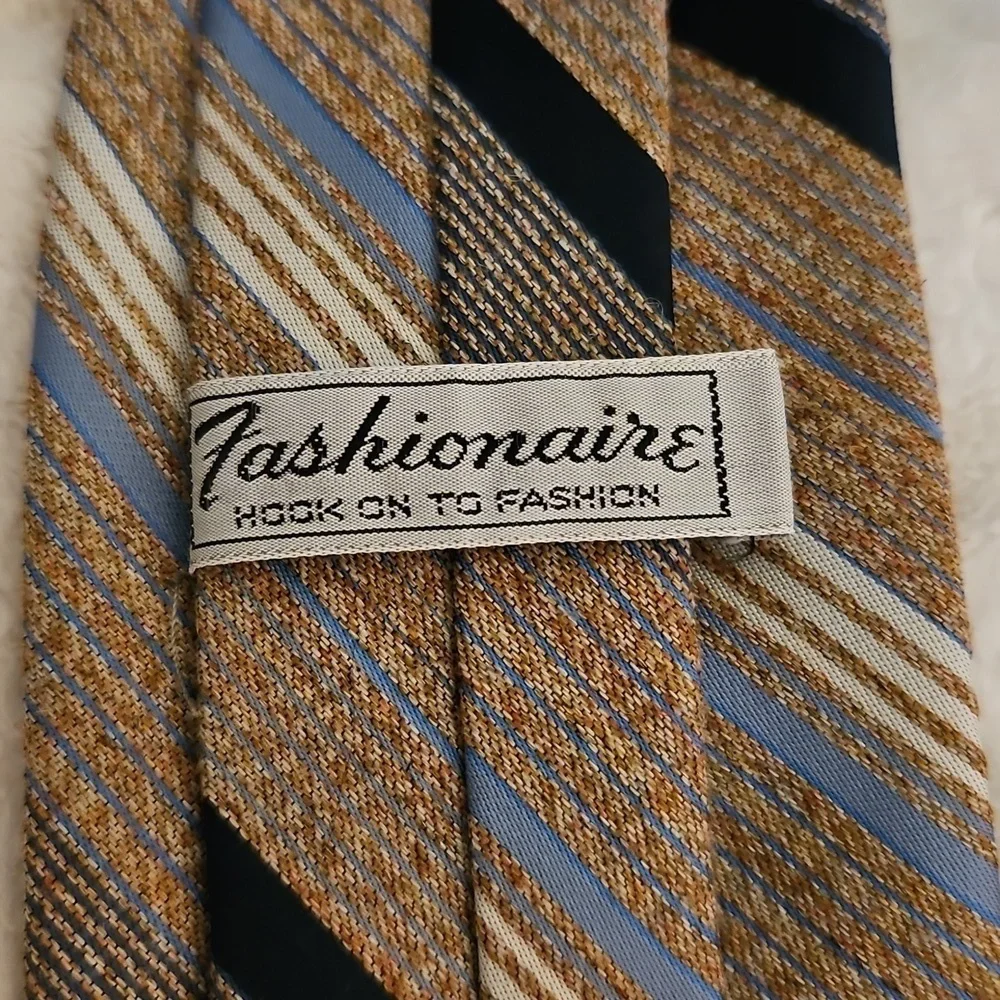 3/$30 Vintage FASHIONAIRE 1970s Striped Tan and Blue Clip-on Tie